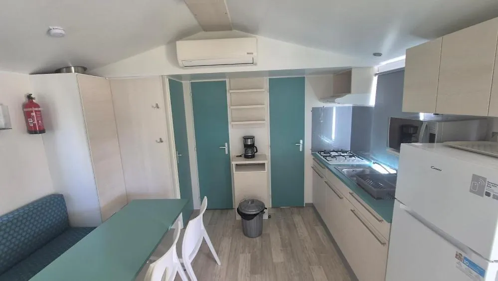 Magnifique Mobilhome Au Camping Le Chateau De Galaure Chateauneuf-de-Galaure Франция