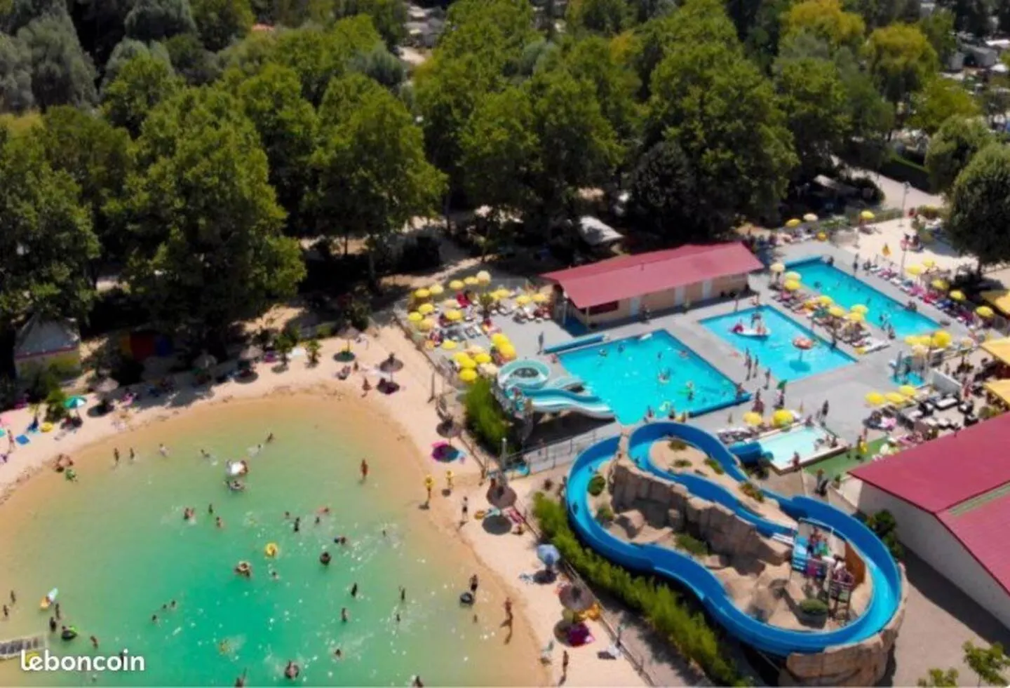 Magnifique Mobilhome Au Camping Le Chateau De Galaure Chateauneuf-de-Galaure Кемпинг